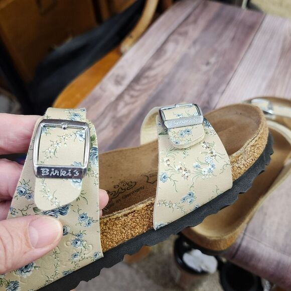 Birki's By Birkenstock Floral Slip-on Sandals Sz 5 - Picture 4 of 11